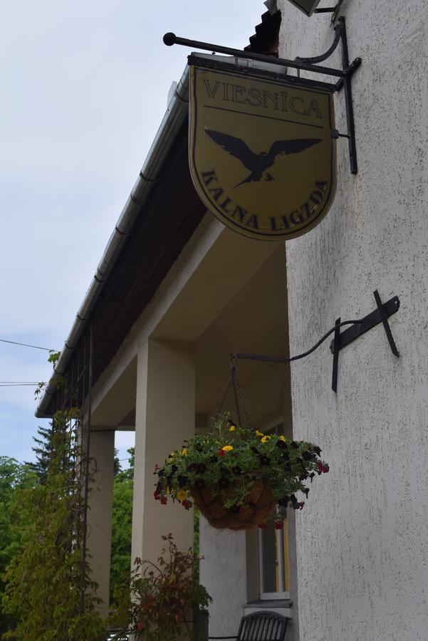 Hotel Kalna Ligzda Smiltene Exteriér fotografie